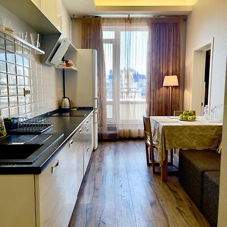 Апартаменты Ясная Поляна Odesa Exterior photo